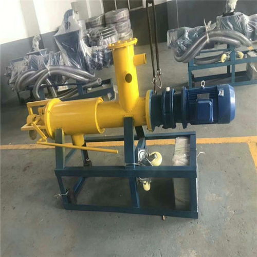 【螺旋提升抽糞機現(xiàn)代化養(yǎng)豬設(shè)備豬糞干濕分離脫水機糞水處理機】- 