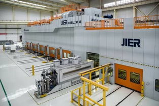 吉利在國內(nèi)建造了一座世界頂級水平的汽車工廠,我們?nèi)タ纯此Ｔ谀膬? class=